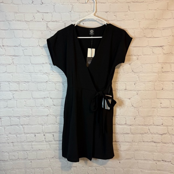 bobeau Dresses & Skirts - Bobeau Black Mini Wrap Dress